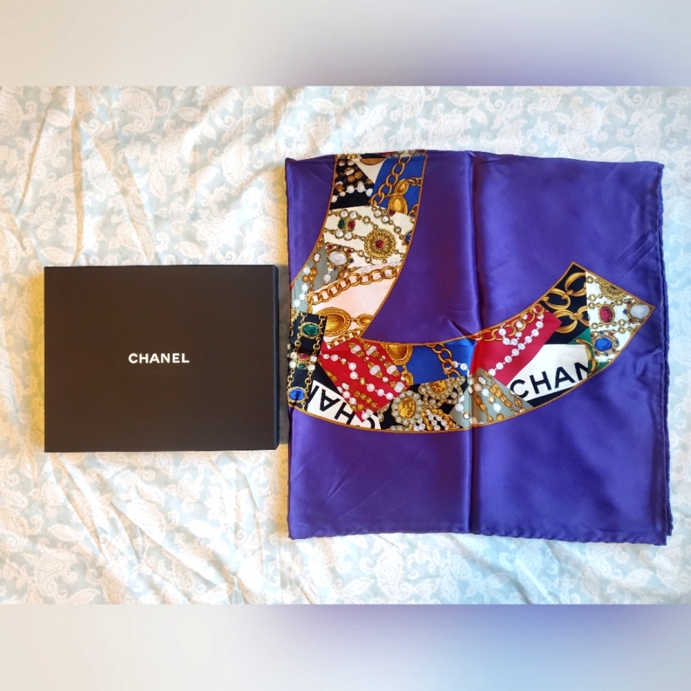💜Chanel CC Jewel Print Scarf💜 - Picture 8 of 9